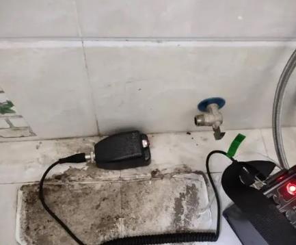兴城屋顶漏水维修公司分享下卫生间漏水的危害及解决方法